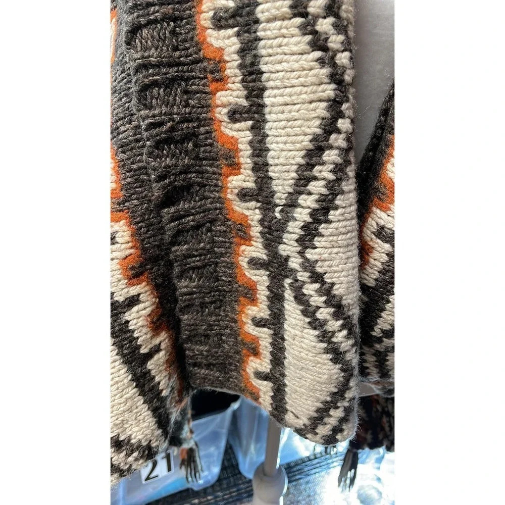 Abercrombie & Fitch Women's Wool Blend Aztec Print Shawl Cardigan Size XS/S‎ - Picture 5 of 10